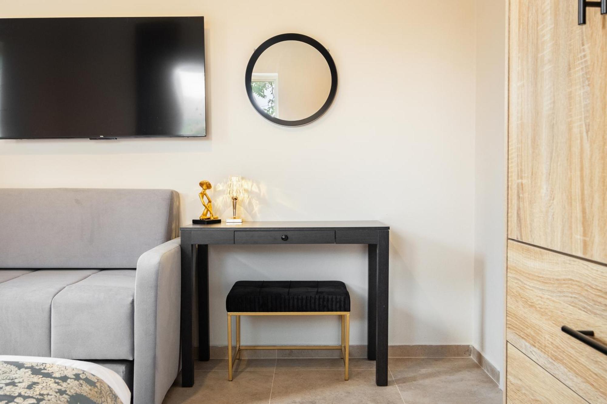 3Bdrgerman Colony Apartment Baitulmaqdis Luaran gambar